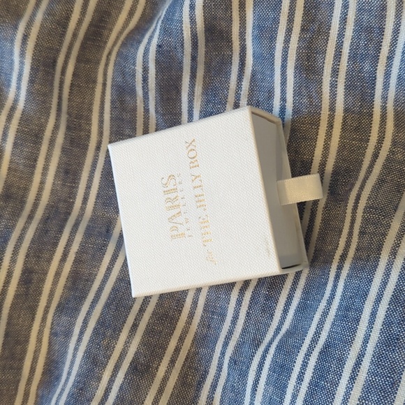 Jilly Box Jewelry - The Jilly Box Paris Jewelers Ring